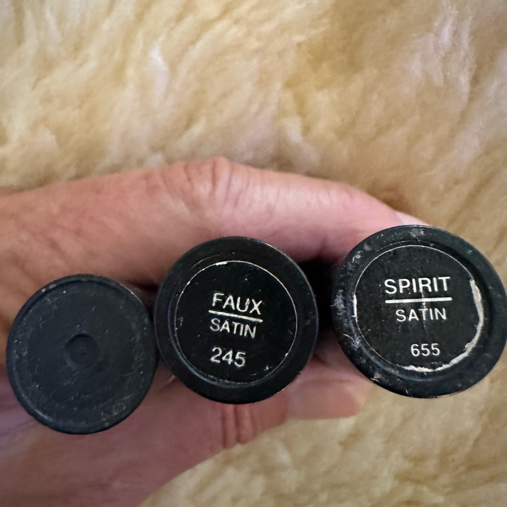 MAC Cosmetics vintage Lipsticks - Picture 6 of 6